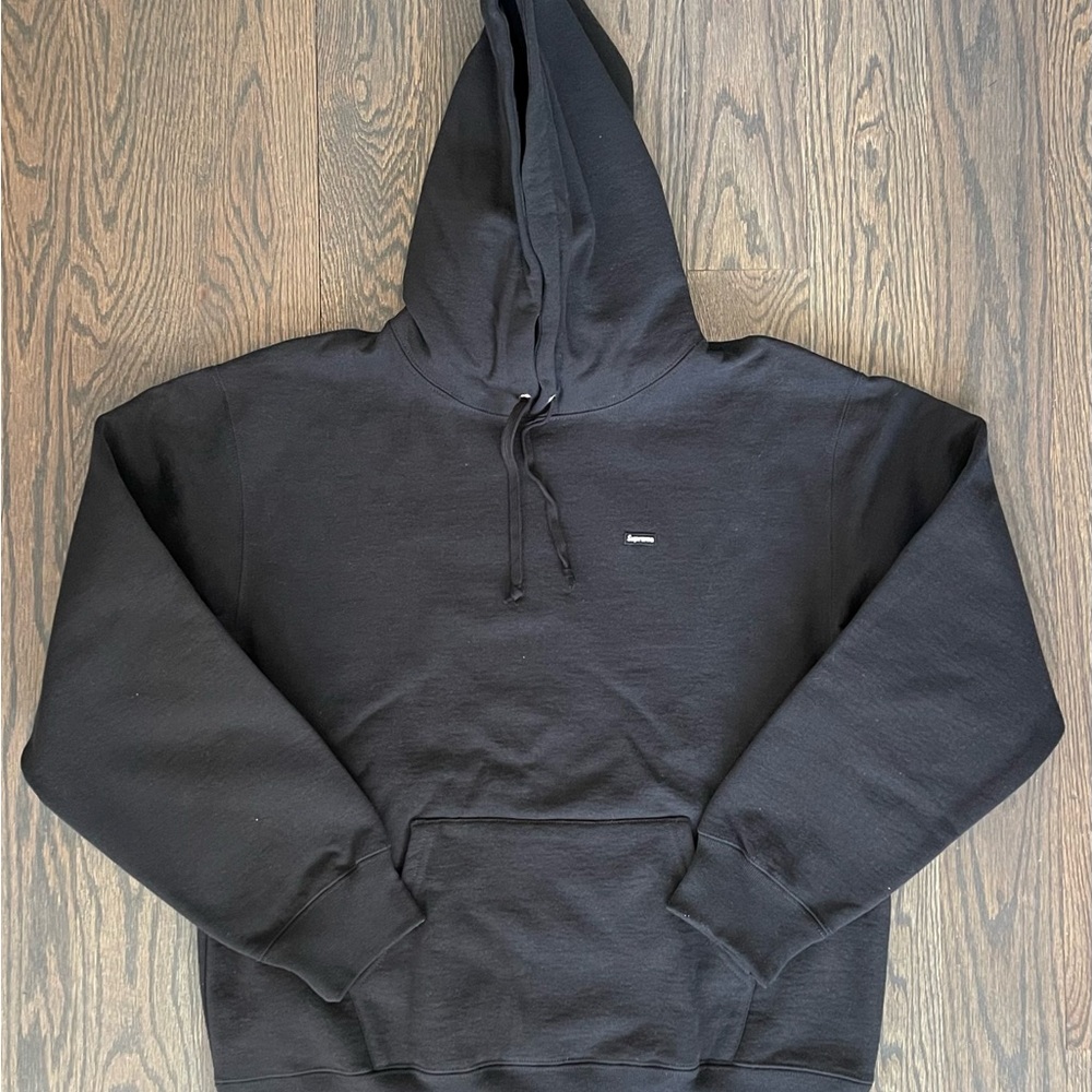 Supreme Small Box Black Hoodie SS22SW48 Size M Brand New